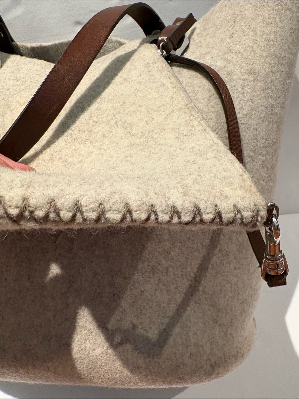 Banana Republic Cream Wool Blend Felt Shoulder Tote with wristlet. Classic! - Picture 2 of 11